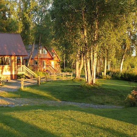 Susitna River Lodging, Riverside Cabins ทัลคีทนา ภายนอก รูปภาพ